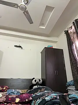 raavigirl (Ask my age) - New laptop