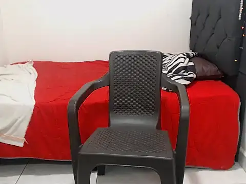 blackhorseet - Blackhorseet's free webcam - UK Sex Cams