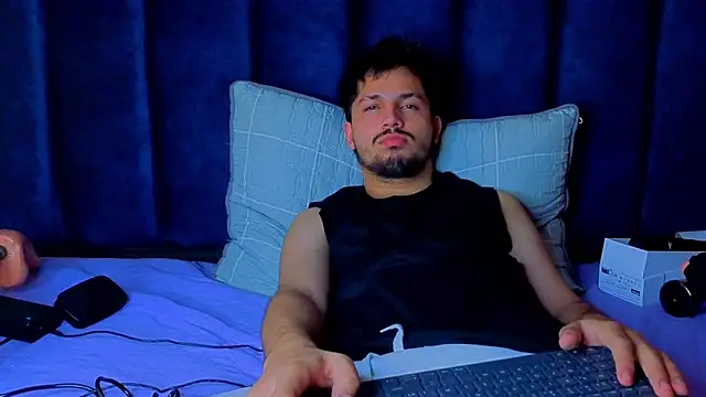 Issac_james_ live sex cam