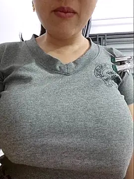 Shine_Mai live sex cam