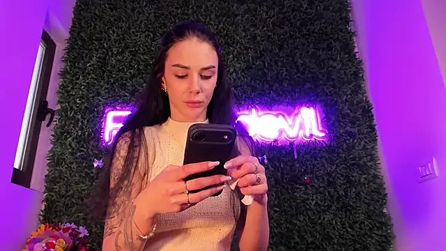 realhotfallingdevil (F young) - Orgasmic   SQUIRT !