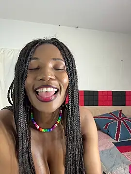 ShantelSexyYoungMilfie