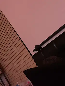 Webcam Model (Sexyasscedes) is live