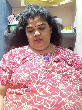 tamilthanushri (F milf) - Ass flash