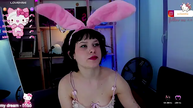 sima_wendy - Sima_Wendy's free webcam - UK Sex Cams