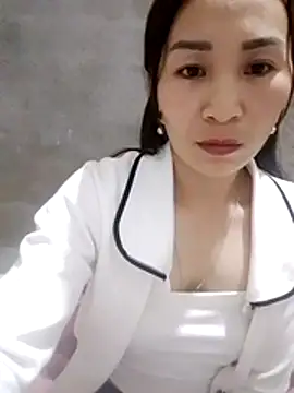 thobaby112 - Thobaby112's free webcam - UK Sex Cams