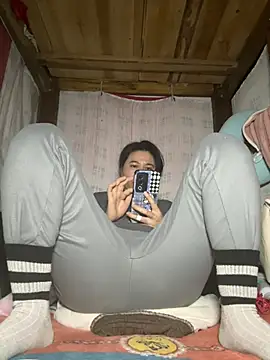 daaqnn (F milf) - 大逼吃手