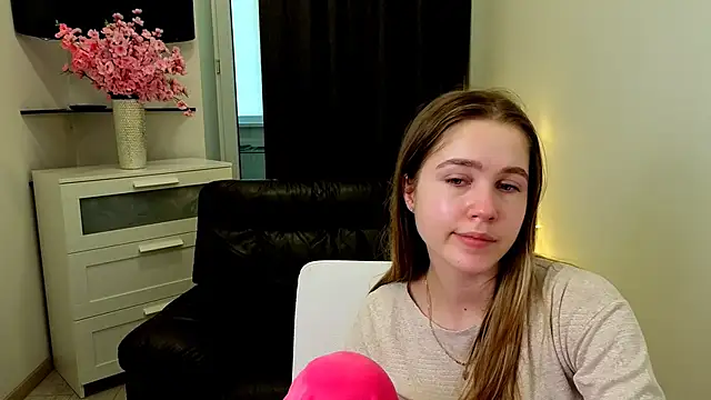 just_l0ve_me - Just_L0VE_me's free webcam - UK Sex Cams