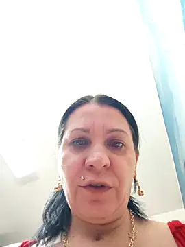 SugarDiamonds live cam profile