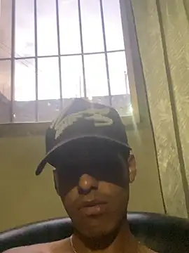 Aleexxx_2005 Live Webcam on Stripchat