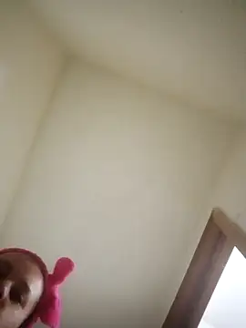 _Miaaleon live cam profile