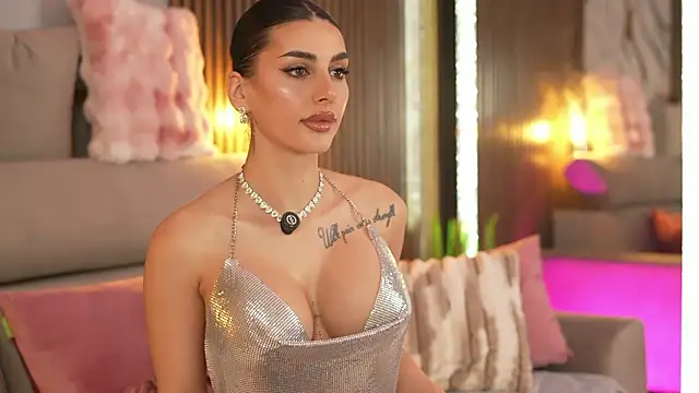 AmyBlair live cam profile