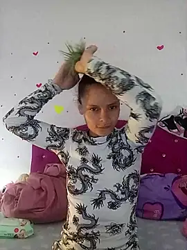 Webcam Model (Ariasmithog)  is live.Free join now!