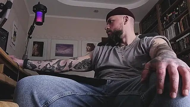 findomjason (M young) - to be a good boy is what u crave😈