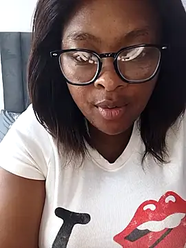 cutehoney92 (F young) - Help me get Toys