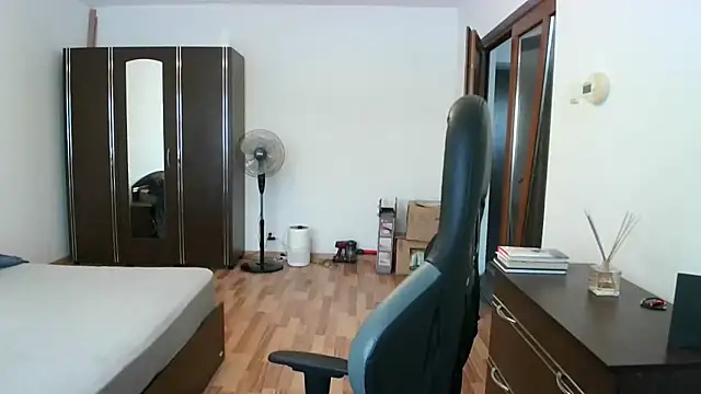 mu5clemania2 - Mu5clemania2's free webcam - UK Sex Cams