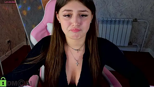 crystal-lace - Crystal-Lace's free webcam - UK Sex Cams