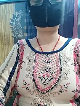 Webcam Model (Aishwaryaa_69)  is live.Free join now!