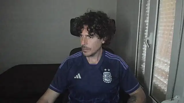 joaquin420_hot (Ask my age) - Cum