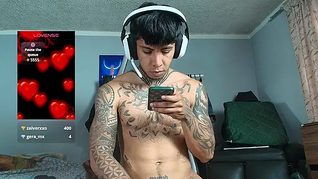 Nickhot0609 live sex cam