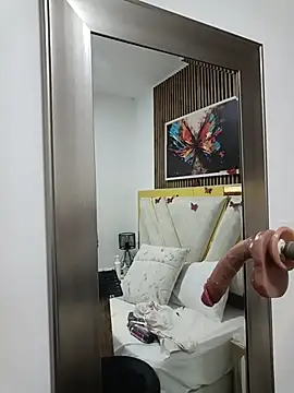 Luna_Naughty1 live cam profile