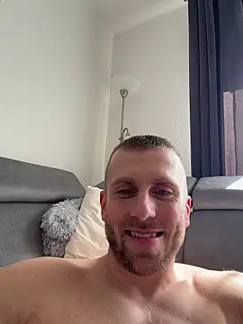 trainwithme's live cam