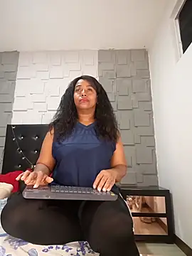 ambarthsmiith2 - AmbarthSmiith2's free webcam - UK Sex Cams