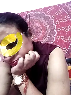 Webcam Model (Gullapi)  is live.Free join now!