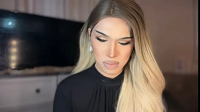 ts_glamxx (T young) - I NEED SOMEONE TO CUDDLE <3