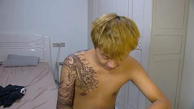 chocolates-001 - Chocolates-001's free webcam - UK Sex Cams