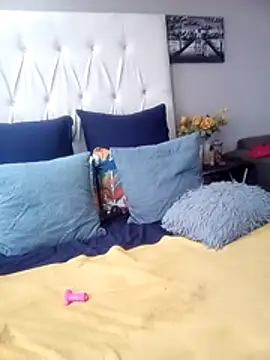 SQUITBOOTY live sex cam