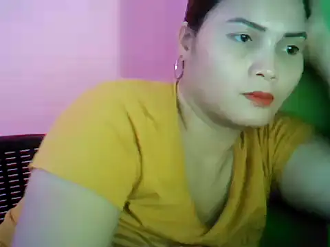 ashlylove25 (F milf) - help me  guys some tip