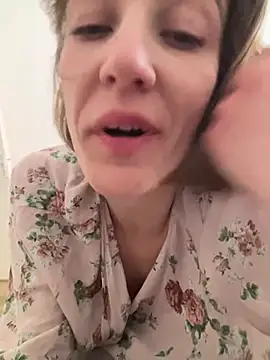 kamorana (F young) - Deep throat with cucumber