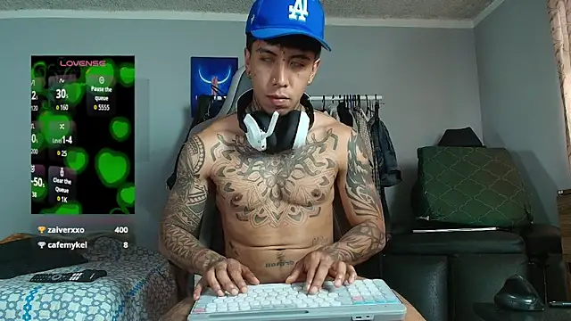 nickhot0609 (M young) - edge until cum