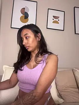 DianaHopson live cam profile