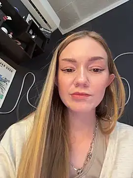 milamoone - MilaMoone's free webcam - UK Sex Cams