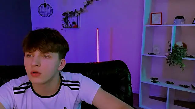 travis_wolf_ - Travis_wolf_'s free webcam - UK Sex Cams