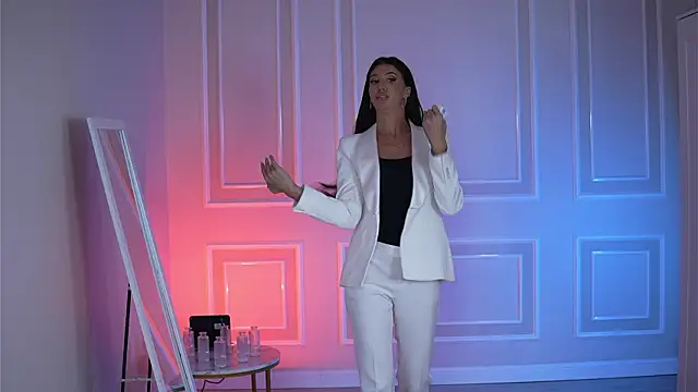 sammimonroe (F young) - Hard nipples come with a hard touch