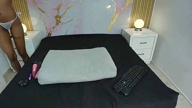 aprillross (F teen) - twerk and spread 🔥