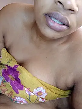 Webcam Model (iamSunflower900)  is live.Free join now!