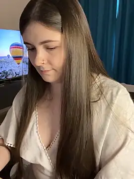 lovely_waifu (F young) - ass shakiing xoxo