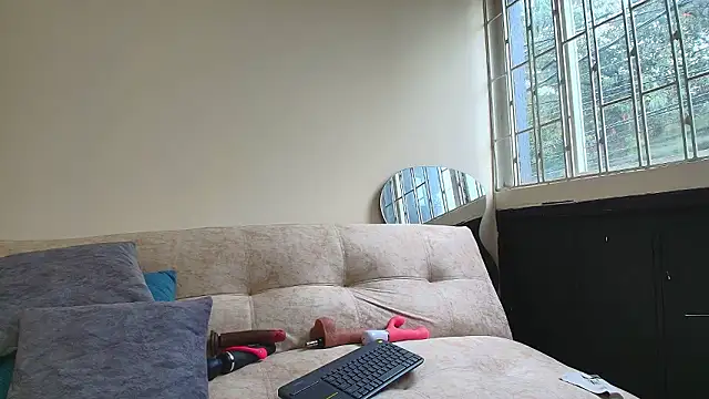 kristin_ramirez (F teen) - Oiled titties  💦😈