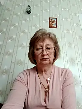 alikaswan5821 - AlikaSwan5821's free webcam - UK Sex Cams