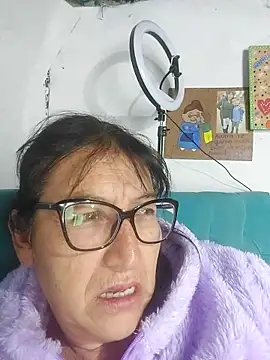 Webcam Model (clarita_01)  is live.Free join now!