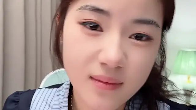 nicole20266 (F teen) - 甜甜的直播间，等你来