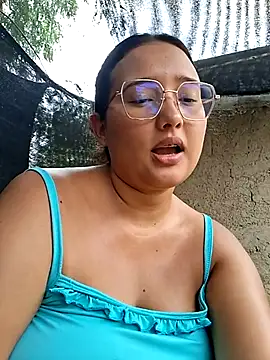 Webcam Model (young_dairy01)  is live.Free join now!