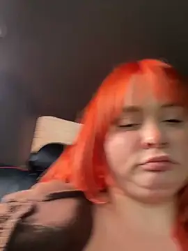 SweetCuteGirls1023 from StripChat is Freechat