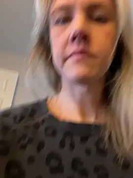 kay_cakes (Ask my age) - Titty play