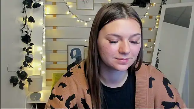 josephine_kiss (F teen) - Hand bra