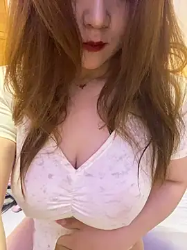 jiajia1060 (Ask my age) - 🍑乳交🍑